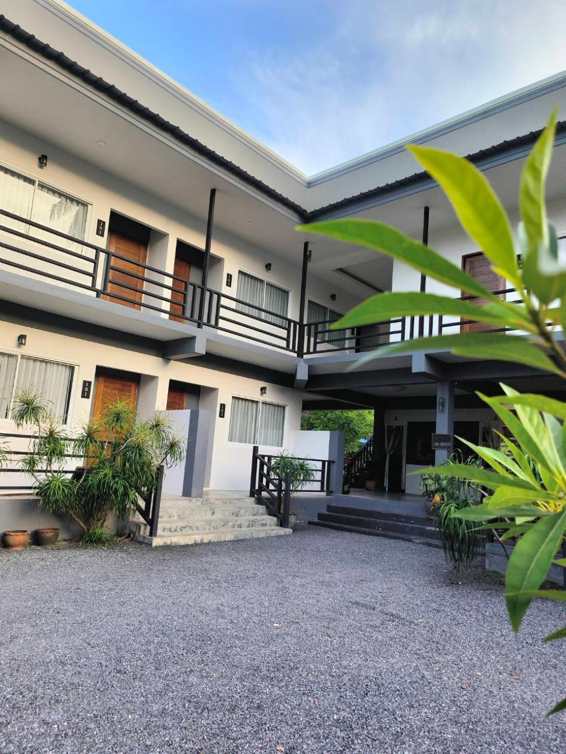 Hotel Nangkam Boutique Donsak Ban Pheng Krong Exteriér fotografie